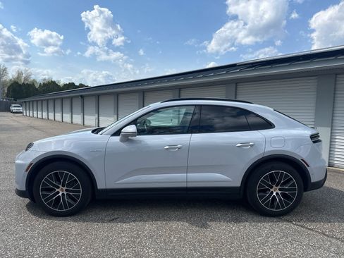 Used 2025 Porsche Macan 4 Electric AWD/4WD image 2