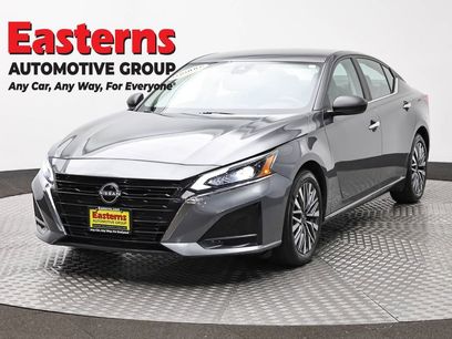 Used 2025 Nissan Altima 2.5 SV
