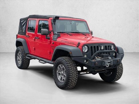 Used 2015 Jeep Wrangler Unlimited Rubicon w/ Max Tow Package image 3
