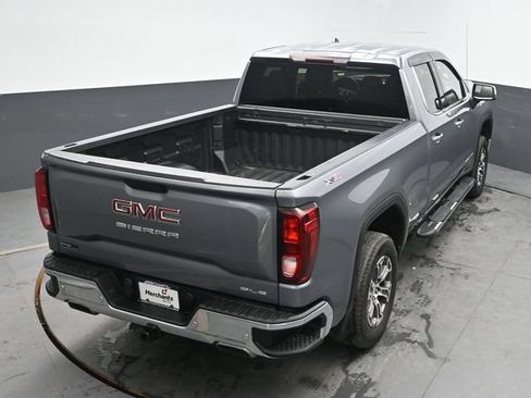 Used 2021 GMC Sierra 1500 SLE w/ X31 Off-Road Package AWD/4WD image 28