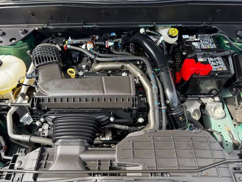 Used 2025 Ford Bronco Sport Badlands image 40