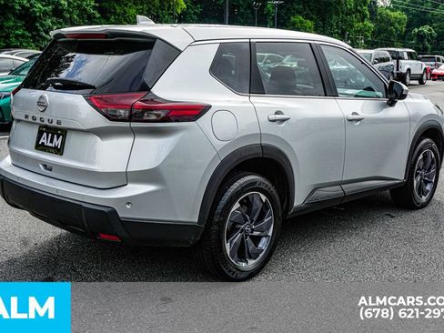 Used 2025 Nissan Rogue SV FWD image 6