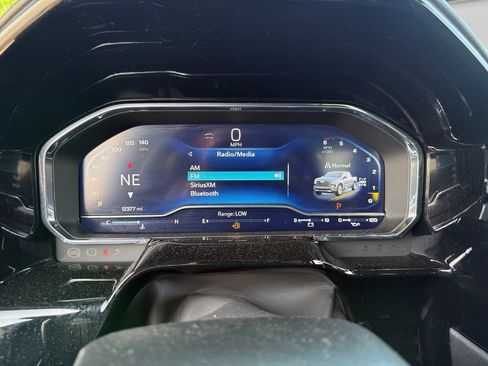 Used 2025 Chevrolet Silverado 1500 High Country w/ Midnight Edition AWD/4WD image 13