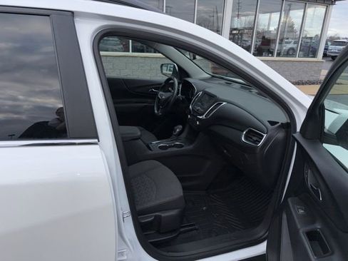 Used 2022 Chevrolet Equinox LT FWD image 5