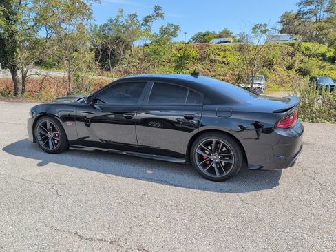 Used 2019 Dodge Charger Scat Pack w/ Plus Group RWD image 4