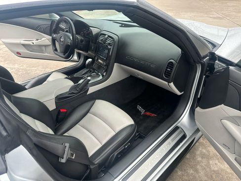 Used 2011 Chevrolet Corvette Grand Sport w/ Preferred Equipment Group image 6