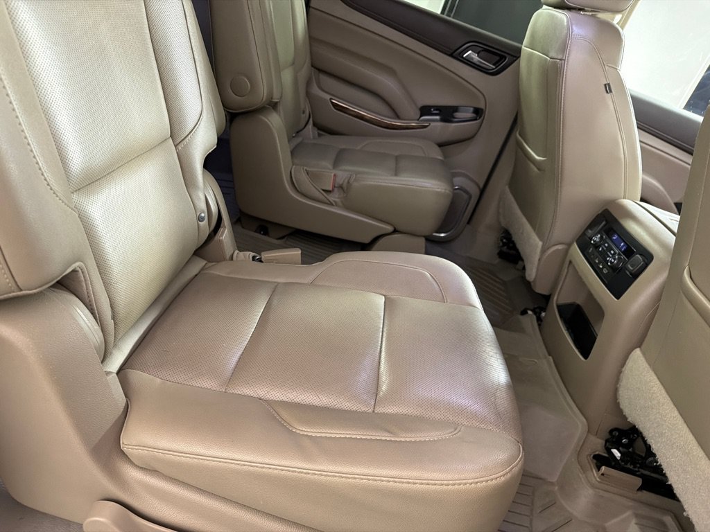 Used 2019 GMC Yukon XL SLT w/ Open Road Package AWD/4WD image 22