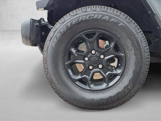 Used 2023 Jeep Wrangler Unlimited AWD/4WD image 24