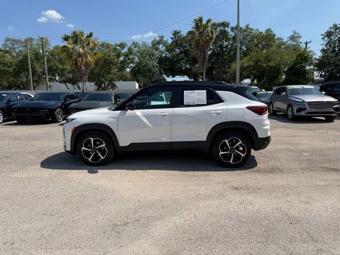 Used 2023 Chevrolet TrailBlazer RS FWD image 3