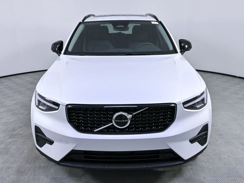 New 2026 Volvo XC40 B5 Core image 34