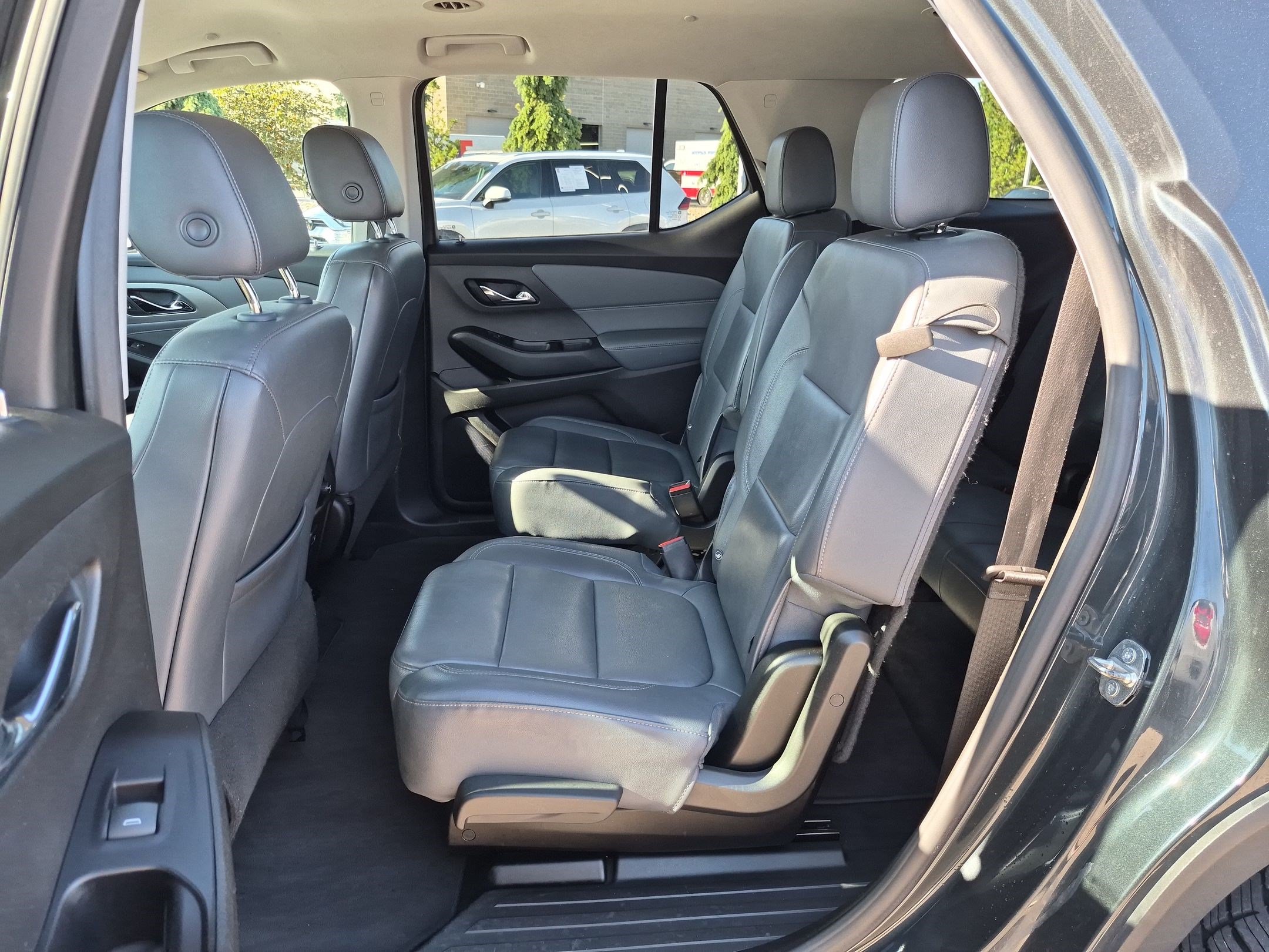 Used 2019 Chevrolet Traverse LT w/ LPO, Black Accent Package AWD/4WD image 26