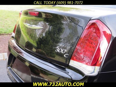 Used 2012 Chrysler 300 C RWD image 8