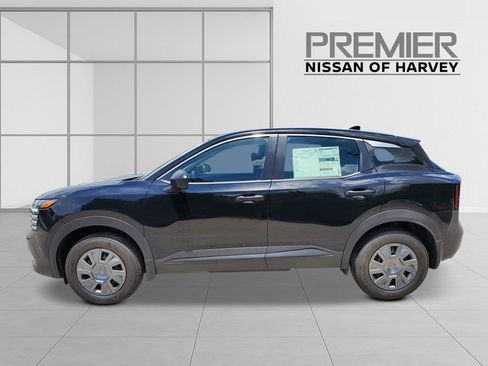 New 2026 Nissan Kicks S image 3