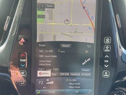 Used 2019 Toyota Prius Limited image 19