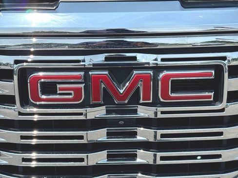 Used 2023 GMC Sierra 1500 Denali AWD/4WD image 32