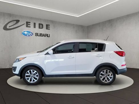 Used 2016 Kia Sportage LX FWD image 8