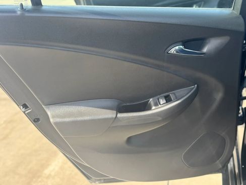 Used 2018 Chevrolet Volt Premier w/ Driver Confidence Package image 24