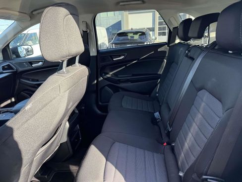 Used 2022 Ford Edge SE image 10