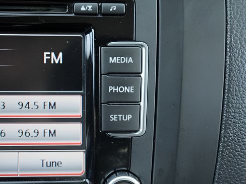 Used 2012 Volkswagen Jetta SE FWD image 33