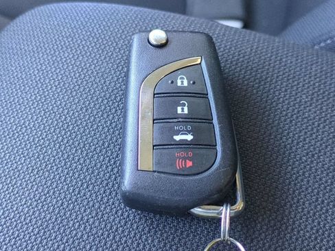 Used 2023 Toyota Corolla LE FWD image 29