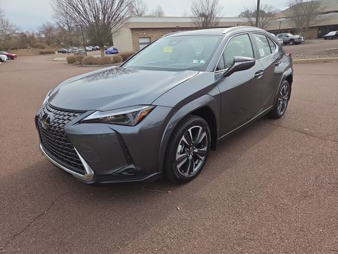 New 2026 Lexus UX 300h AWD image 2