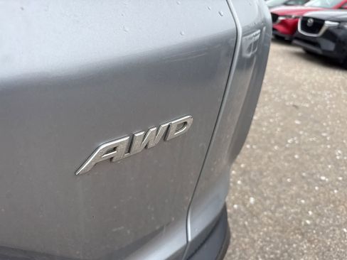 Used 2018 Honda CR-V LX image 21