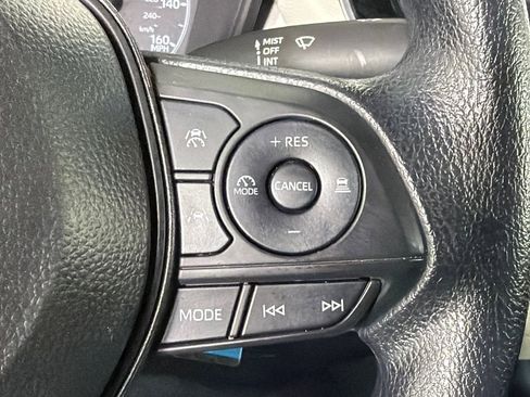 Used 2025 Toyota Corolla LE image 25