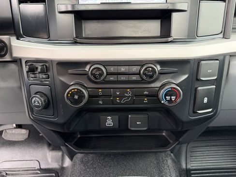 Used 2024 Ford F350 XL w/ 360-Degree Camera Package image 18