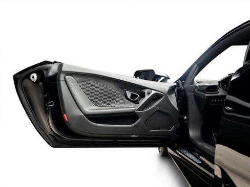 Used 2017 Lamborghini Huracan LP 580-2 RWD image 49