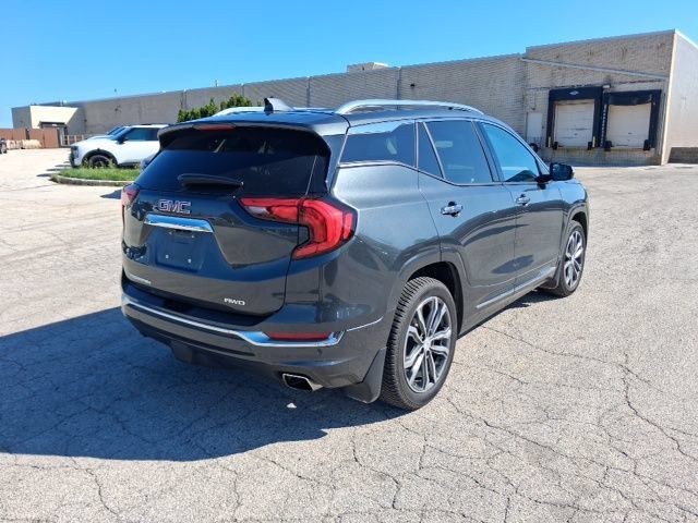 Used 2020 GMC Terrain Denali w/ Denali Premium Package AWD/4WD image 6