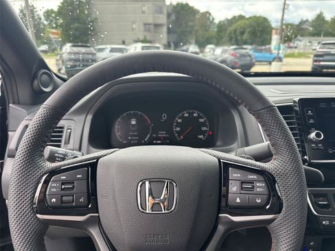 Used 2026 Honda Ridgeline Black Edition image 18