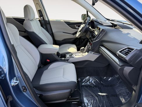 Used 2024 Subaru Forester Premium image 19