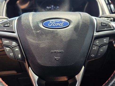 Used 2021 Ford Edge ST-Line w/ Class II Trailer Tow Package AWD/4WD image 36