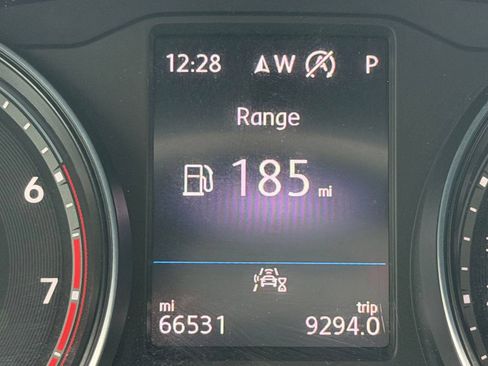 Used 2021 Volkswagen Atlas Cross Sport SE FWD image 19