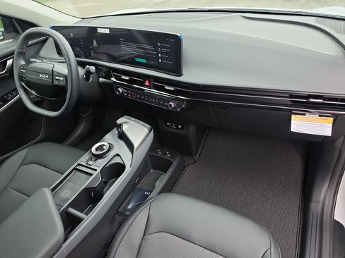 New 2026 Kia EV6 Light RWD image 11