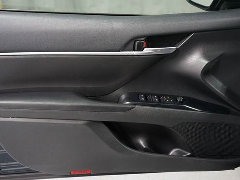Used 2020 Toyota Camry LE FWD image 26