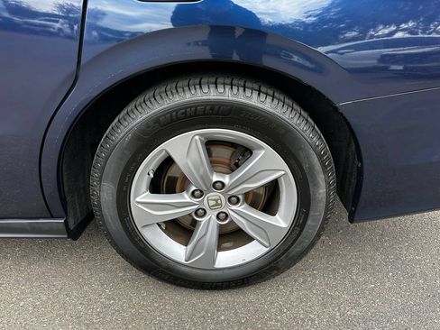 Used 2018 Honda Odyssey EX-L image 11