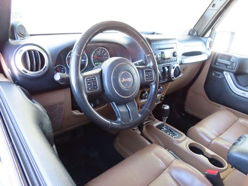 Used 2012 Jeep Wrangler Sahara w/ Connectivity Group image 4