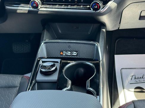 New 2026 Chevrolet Equinox RS FWD image 28