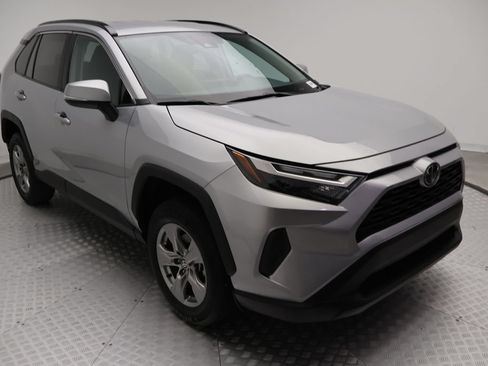 Certified 2025 Toyota RAV4 XLE FWD image 6