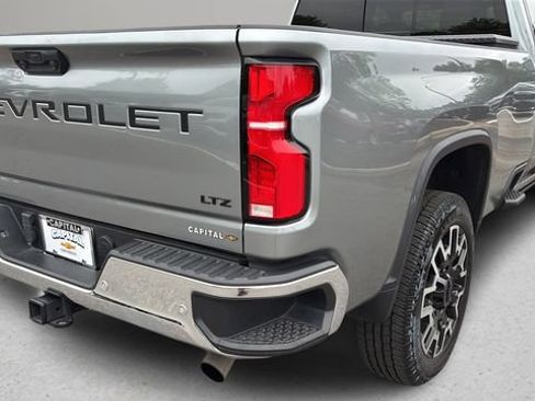 Used 2025 Chevrolet Silverado 2500 LTZ w/ LTZ Plus Package AWD/4WD image 39