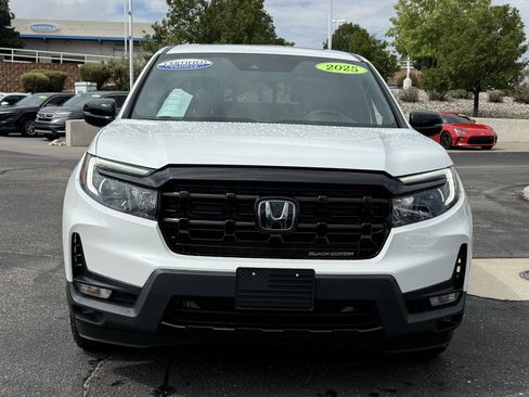 Certified 2025 Honda Ridgeline Black Edition image 3
