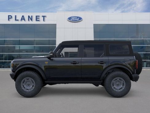 New 2025 Ford Bronco Badlands AWD/4WD image 3