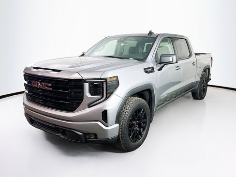Used 2025 GMC Sierra 1500 Elevation image 3