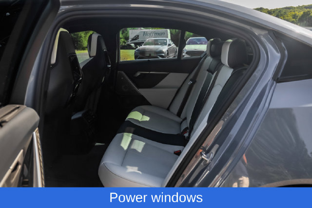 Used 2026 BMW M5 w/ Executive Package AWD/4WD image 34