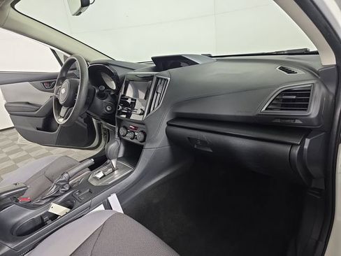 Used 2018 Subaru Crosstrek 2.0i image 17
