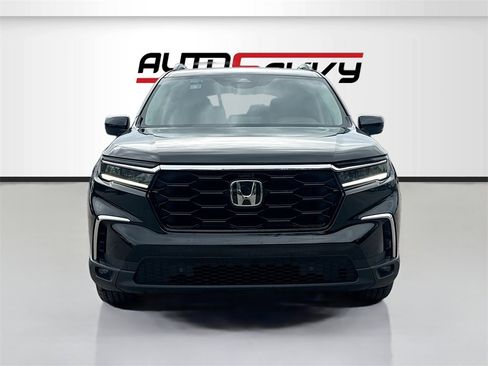 Used 2024 Honda Pilot Touring image 2