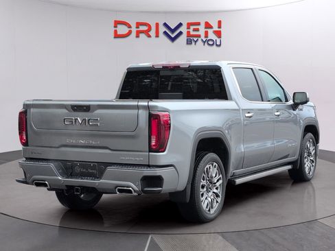 Used 2024 GMC Sierra 1500 Denali Ultimate image 5