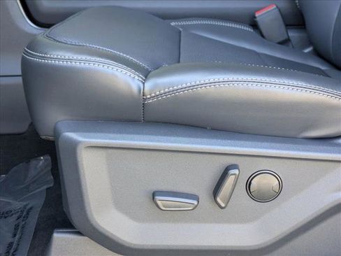 New 2026 Ford Expedition Platinum AWD/4WD image 4