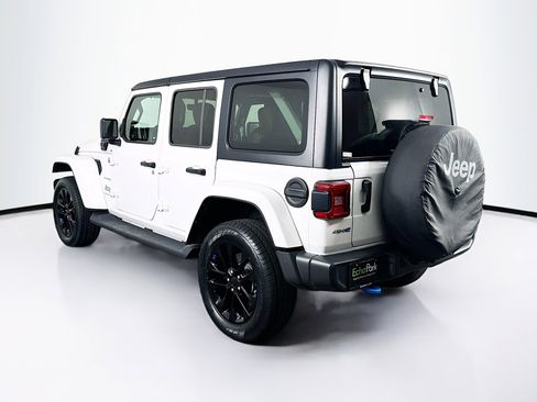 Used 2023 Jeep Wrangler Sahara w/ Cold Weather Group image 5